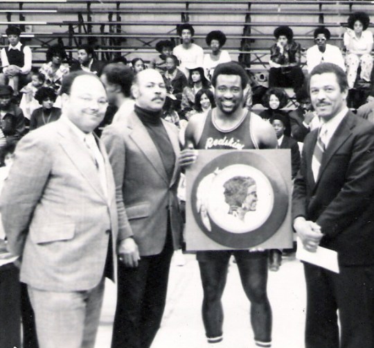 This image has an empty alt attribute; its file name is larryjudges.jpg