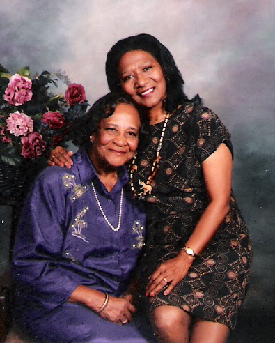 MOMMYT&amp;HATTIET
