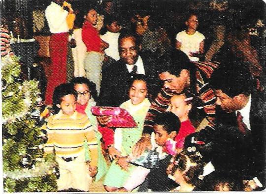 ROUNDTREE TOYS FOR TOTS0002