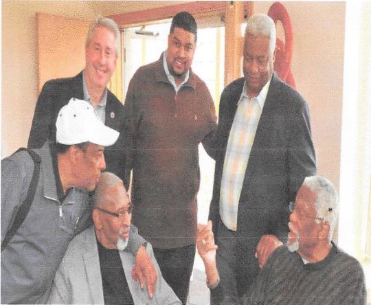 EARL LLOYD'S BRAIN TRUST0002