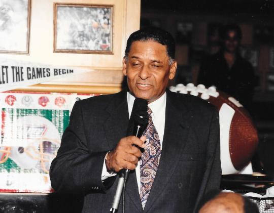 GARY MAYS GRAND HYATT0002