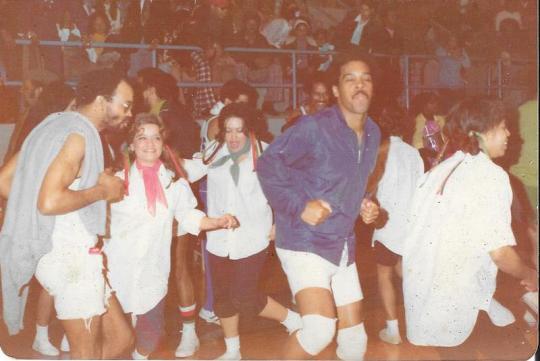 JIMMY HOOKS DANCE OFF