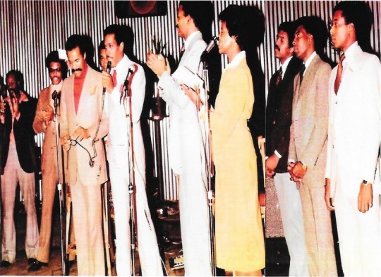 ROBERT HOOKS FAREWELL0001